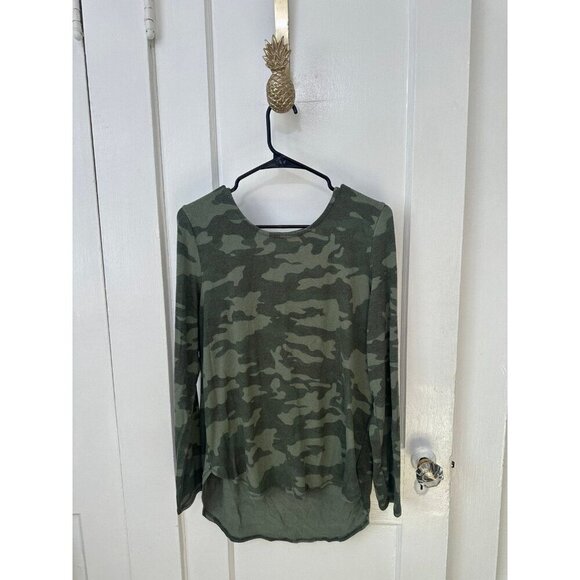 Old Navy women’s size large camouflage long sleeve shirt - Picture 1 of 8